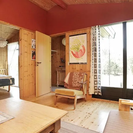 Three-bedroom In 14 Ferienhaus Blåvand