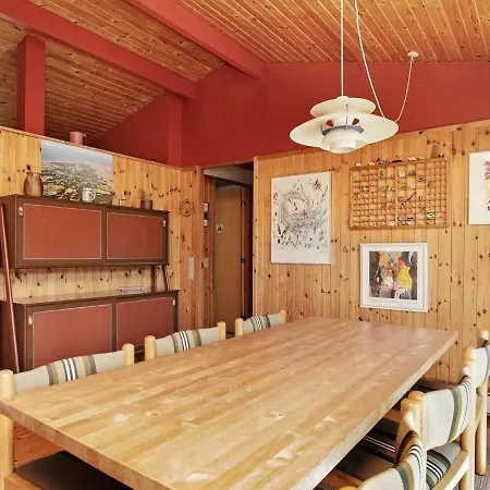 Three-bedroom In 14 * Blåvand
