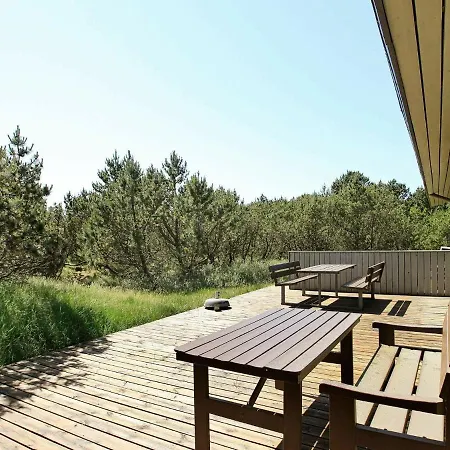 Three-bedroom In 14 * Blåvand