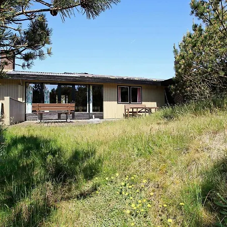 Three-bedroom In 14 Ferienhaus